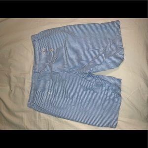 Men’s vineyard vines shorts